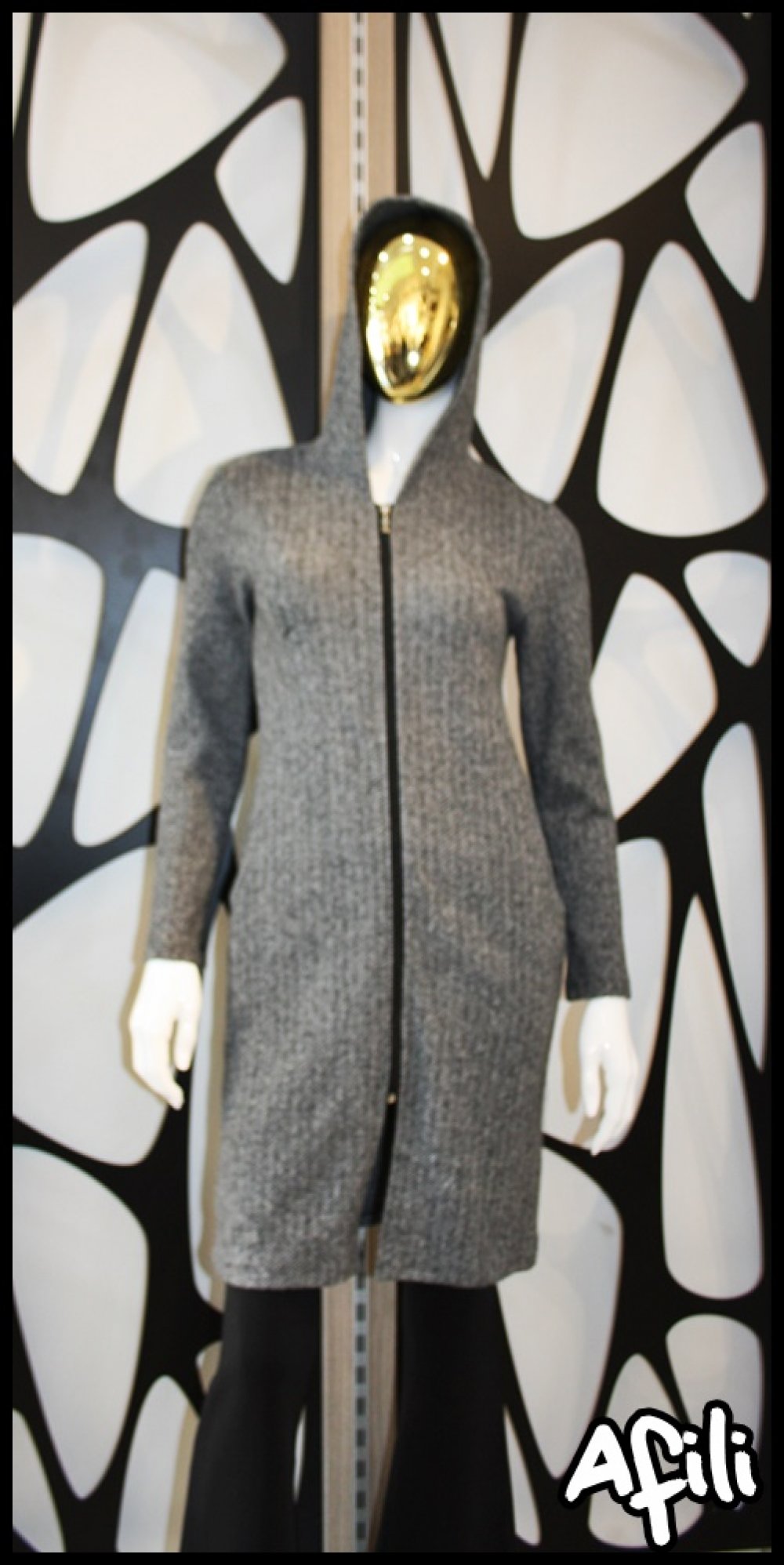 FERMUARLI KAPŞPONLU CEPLİ HIRKA