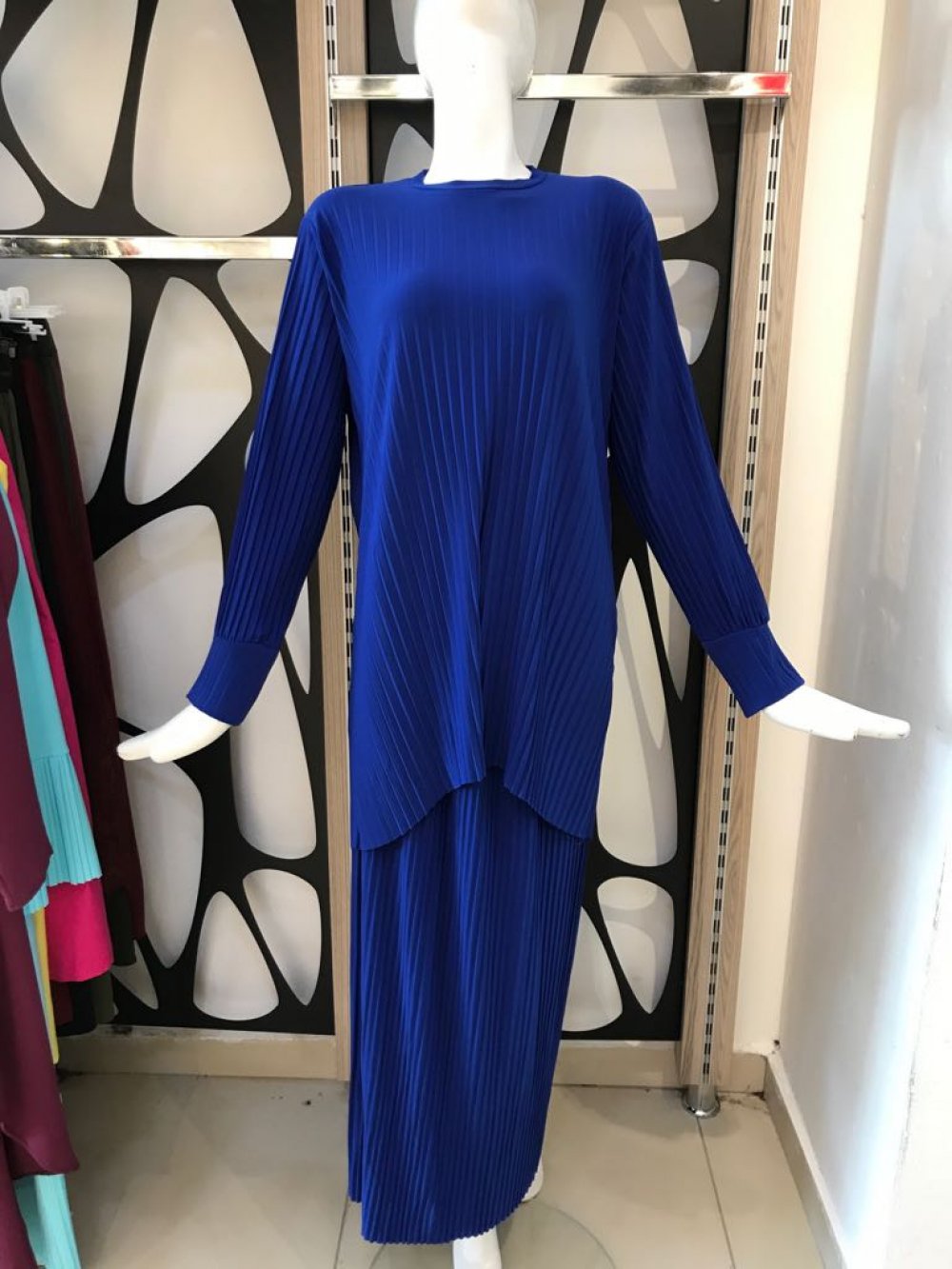 KOMPLE PİLİSELİ ETEKLİ TAKIM