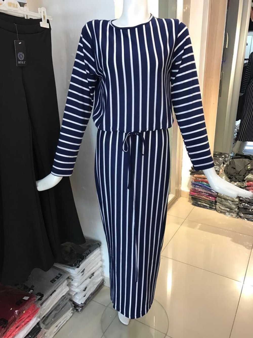 BELİ TÜNEL BAĞCIKLI ELBİSE