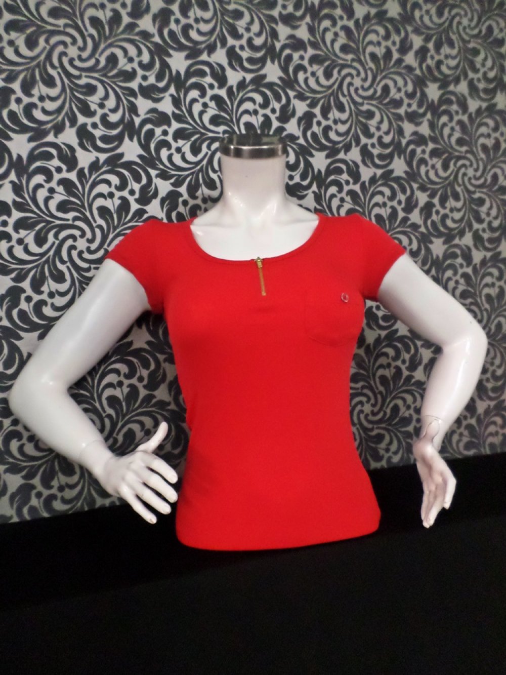 CEPLİ FERMUARLI AÇIK YAKA KISAKOL