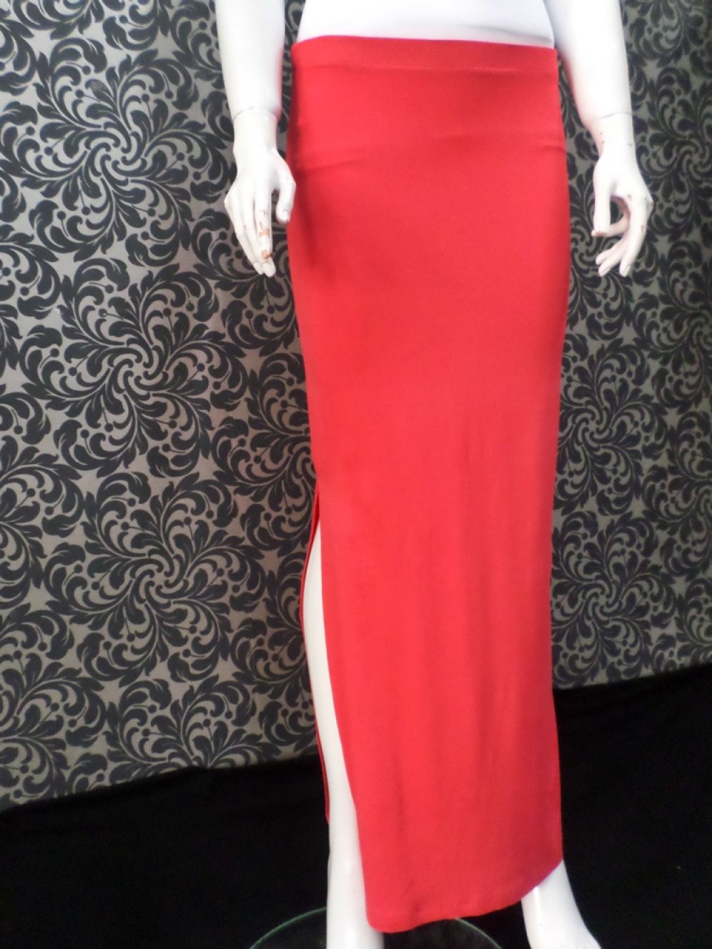 TEK YANI YIRTMAÇLI ETEK