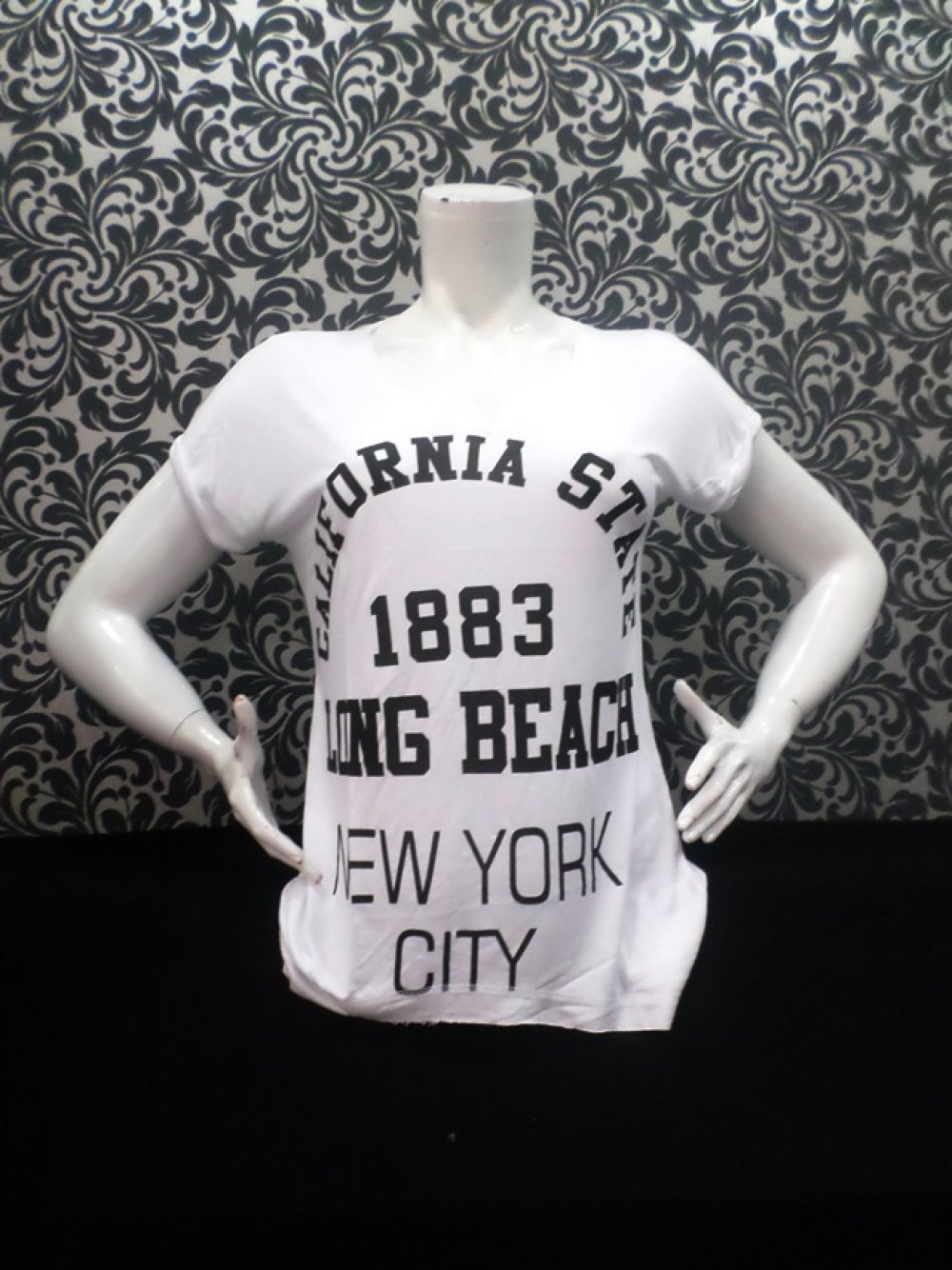 KALİFONİYALI BASKILI V YAKA TŞİÖRT