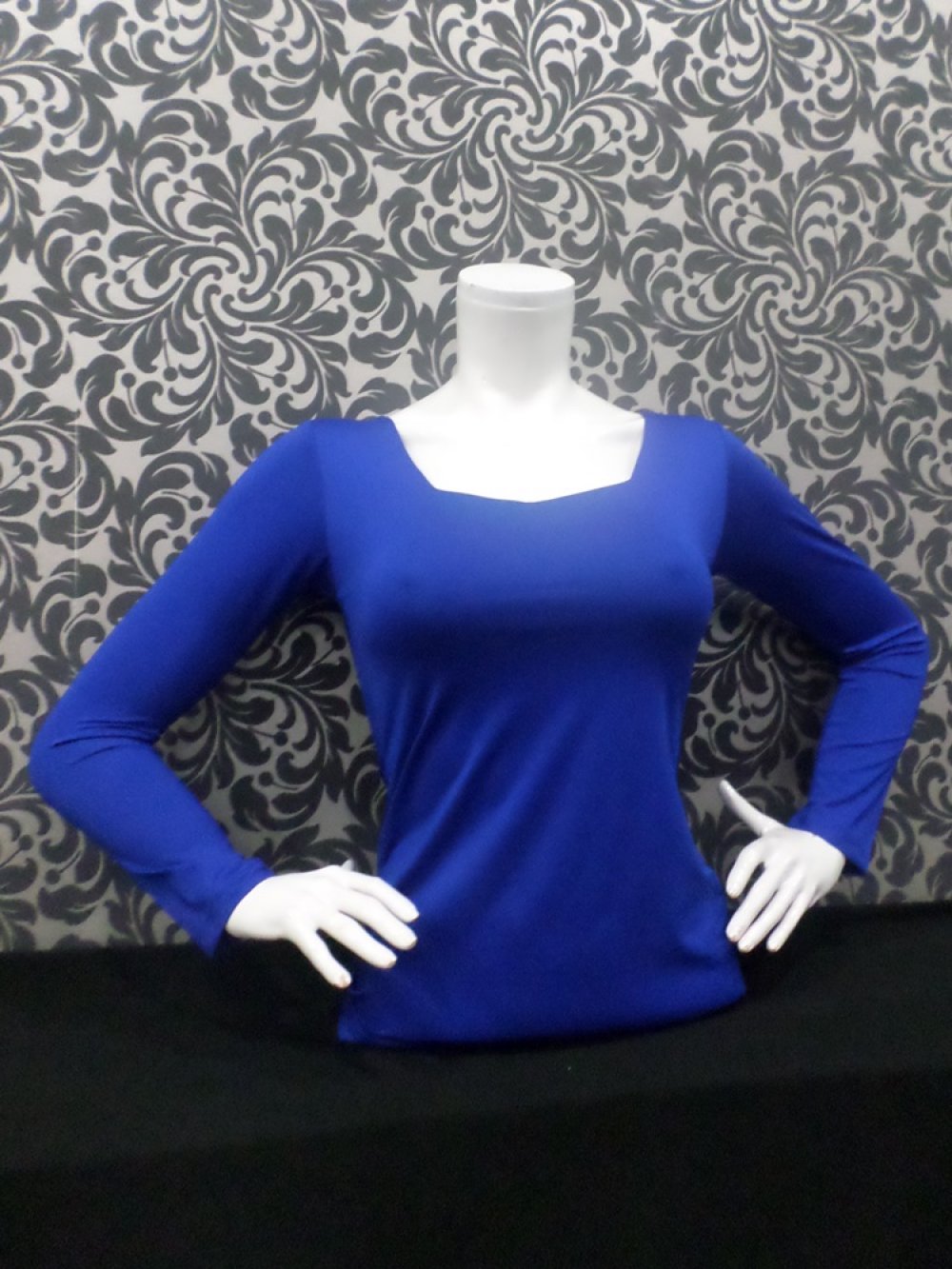 KARE YAKA UZUN KOL MİKRO BODY