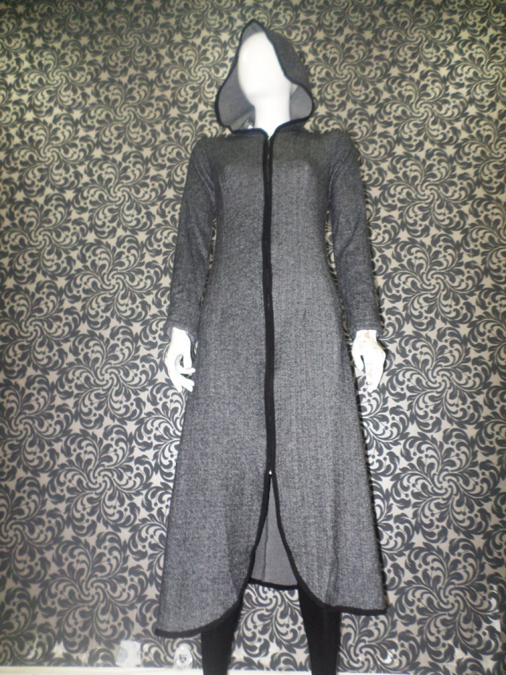 FERMUARLI BİYELİ KAPŞONLU KABAN