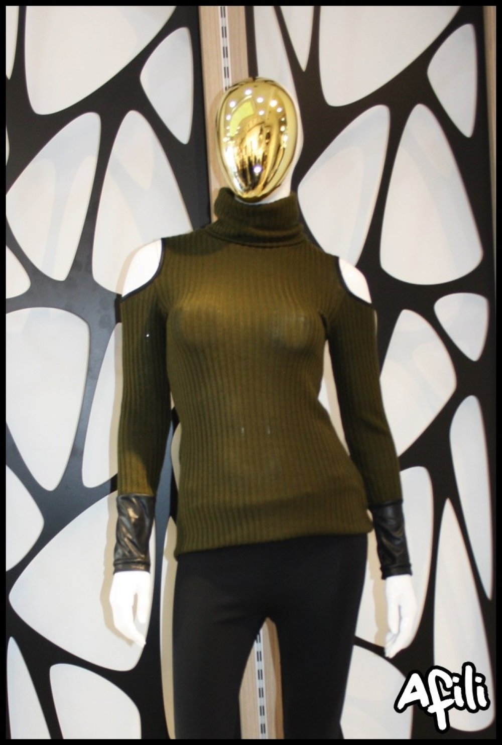 OMZU DEKOLTELİ KAŞKORSE BLUZ